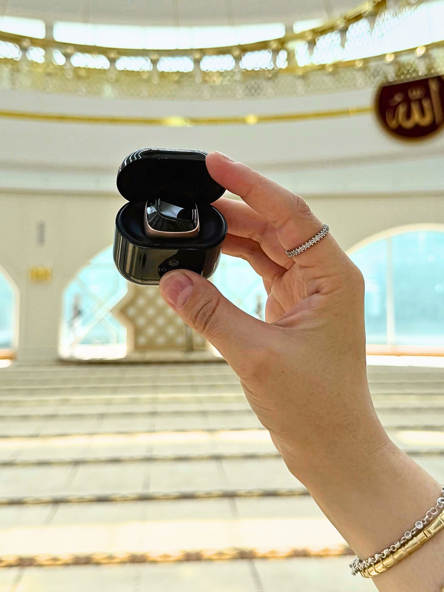 Taqwa Prayer Ring + Charging Case