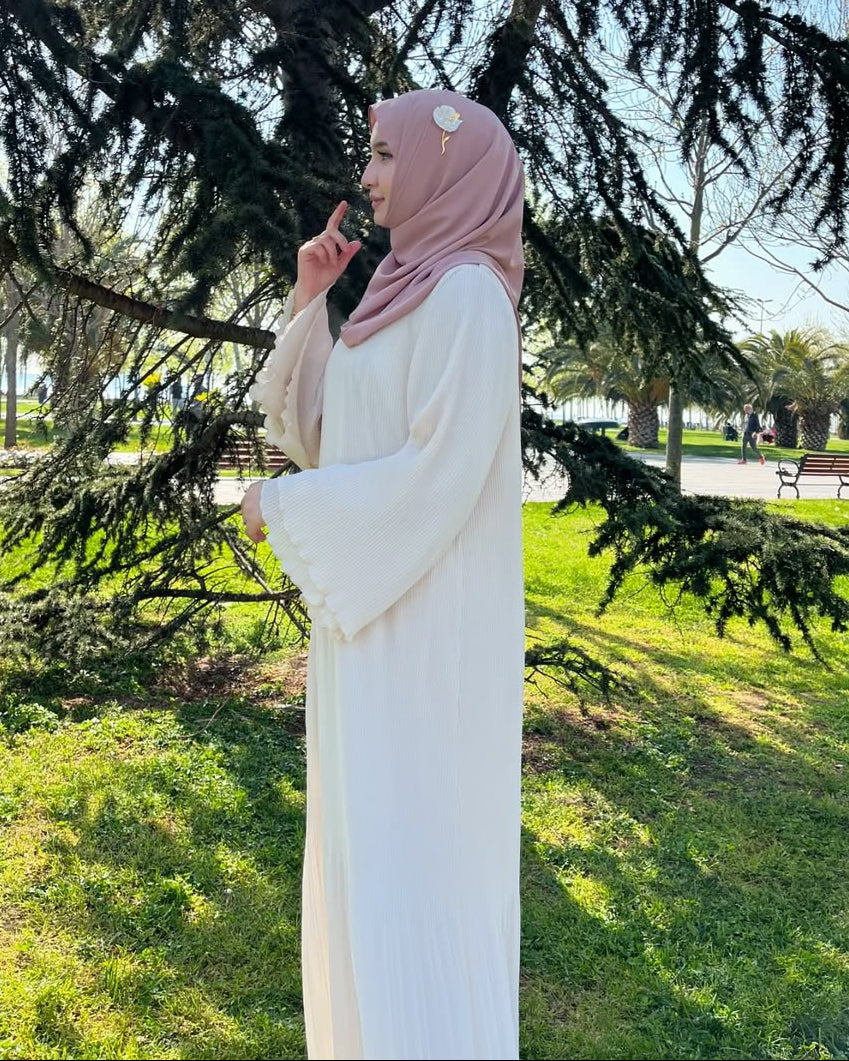 Modest Pleated Abaya: Long Sleeve