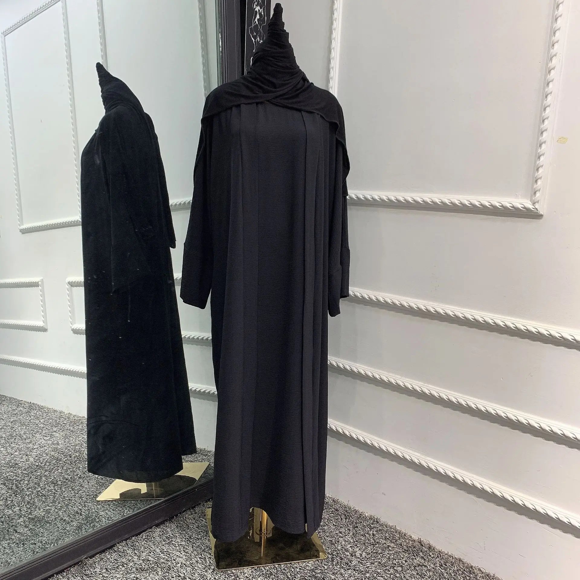 Dubai Two-Piece Abaya Set: Elegant Prayer Garment for 2024