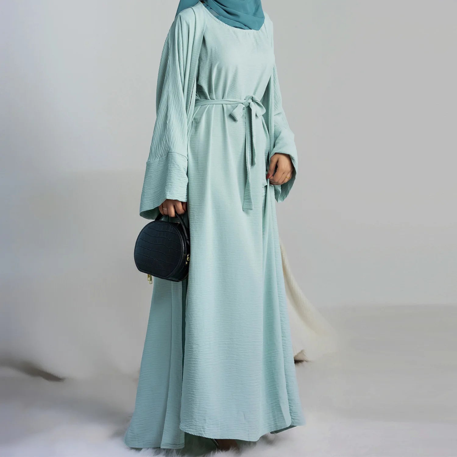 Dubai Two-Piece Abaya Set: Elegant Prayer Garment for 2024