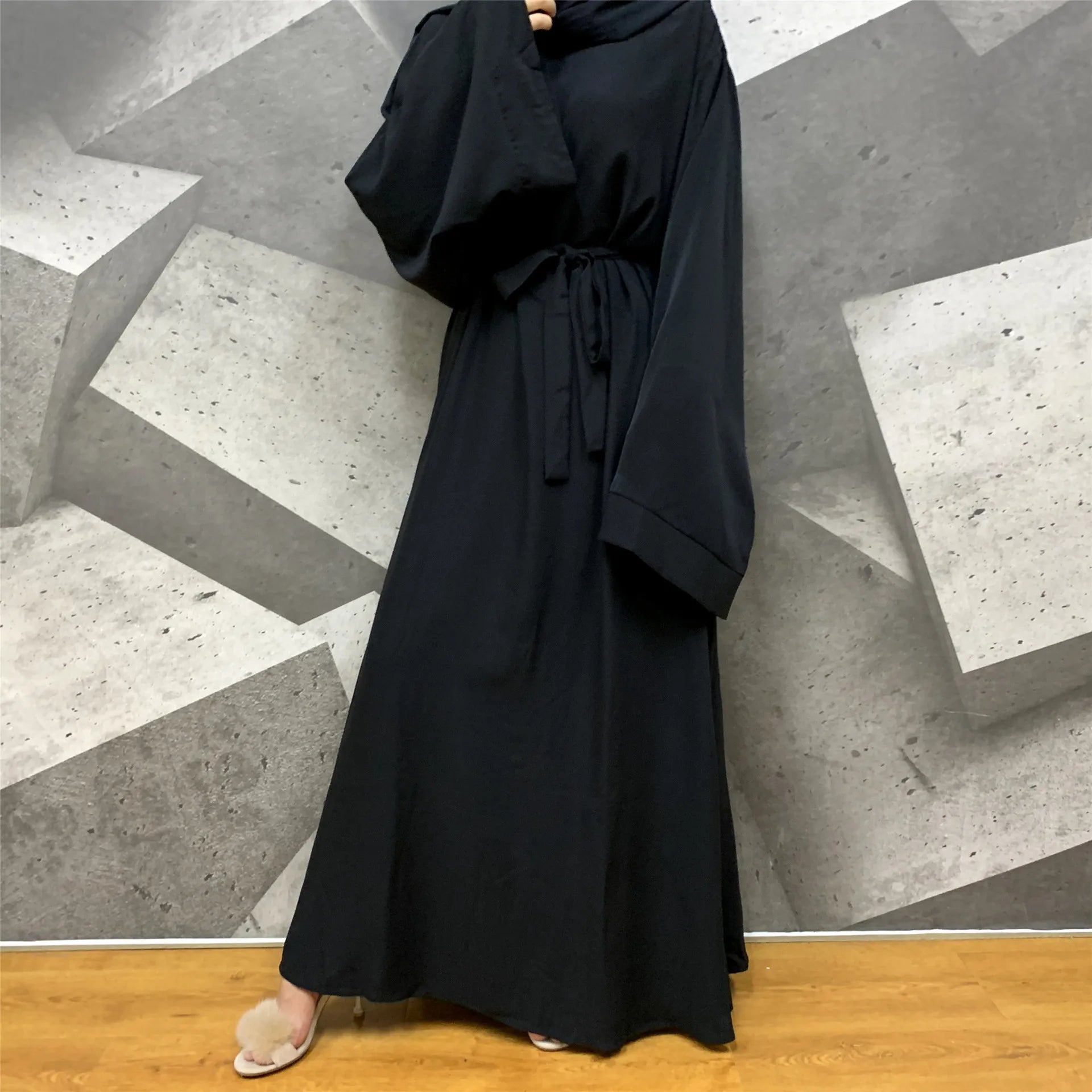 Dubai Elegant Long Abaya with Sash