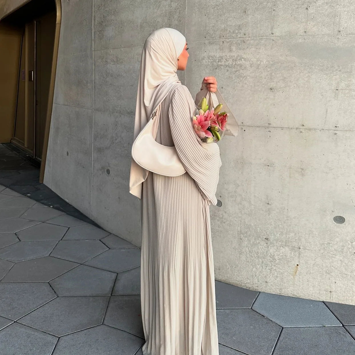 Modest Pleated Abaya: Long Sleeve