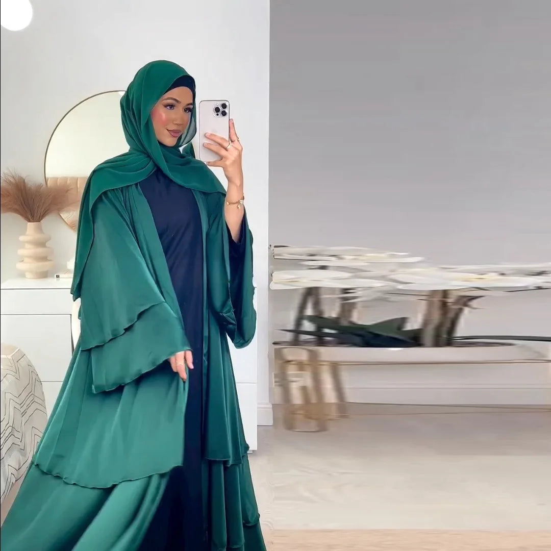 Abaya Cardigan: Monochromatic Dubai-Inspired Fashion