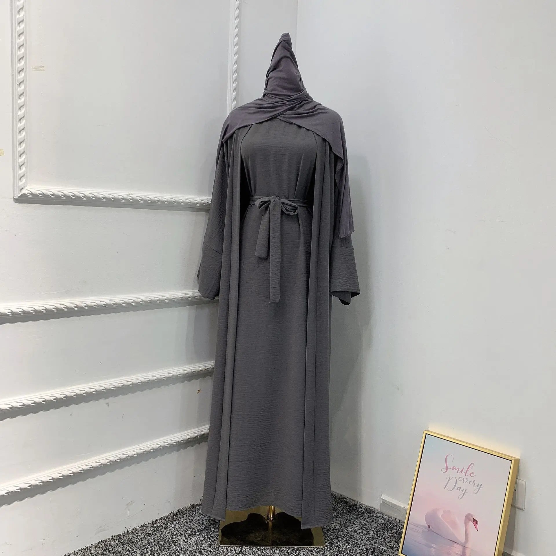 Dubai Two-Piece Abaya Set: Elegant Prayer Garment for 2024