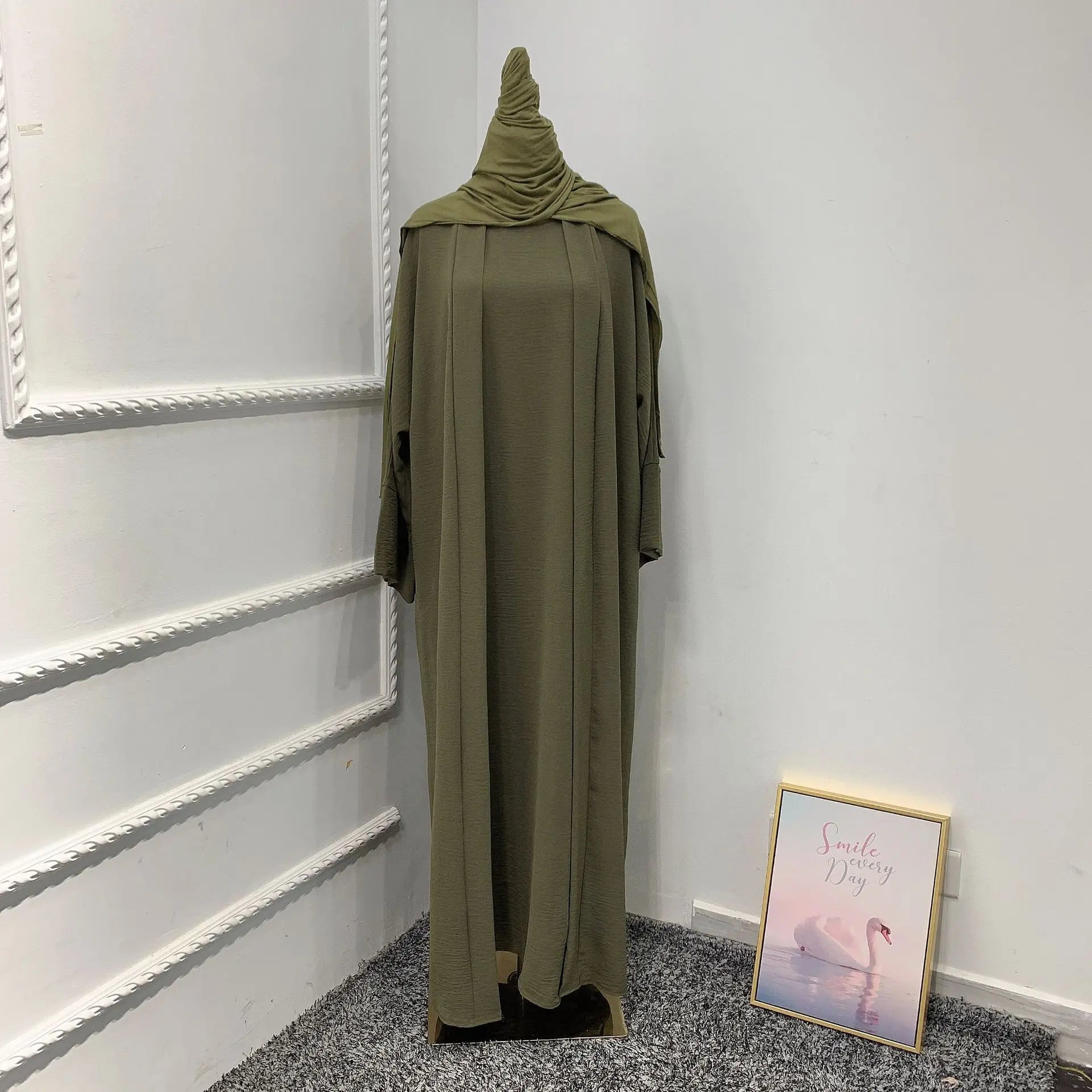 Dubai Two-Piece Abaya Set: Elegant Prayer Garment for 2024