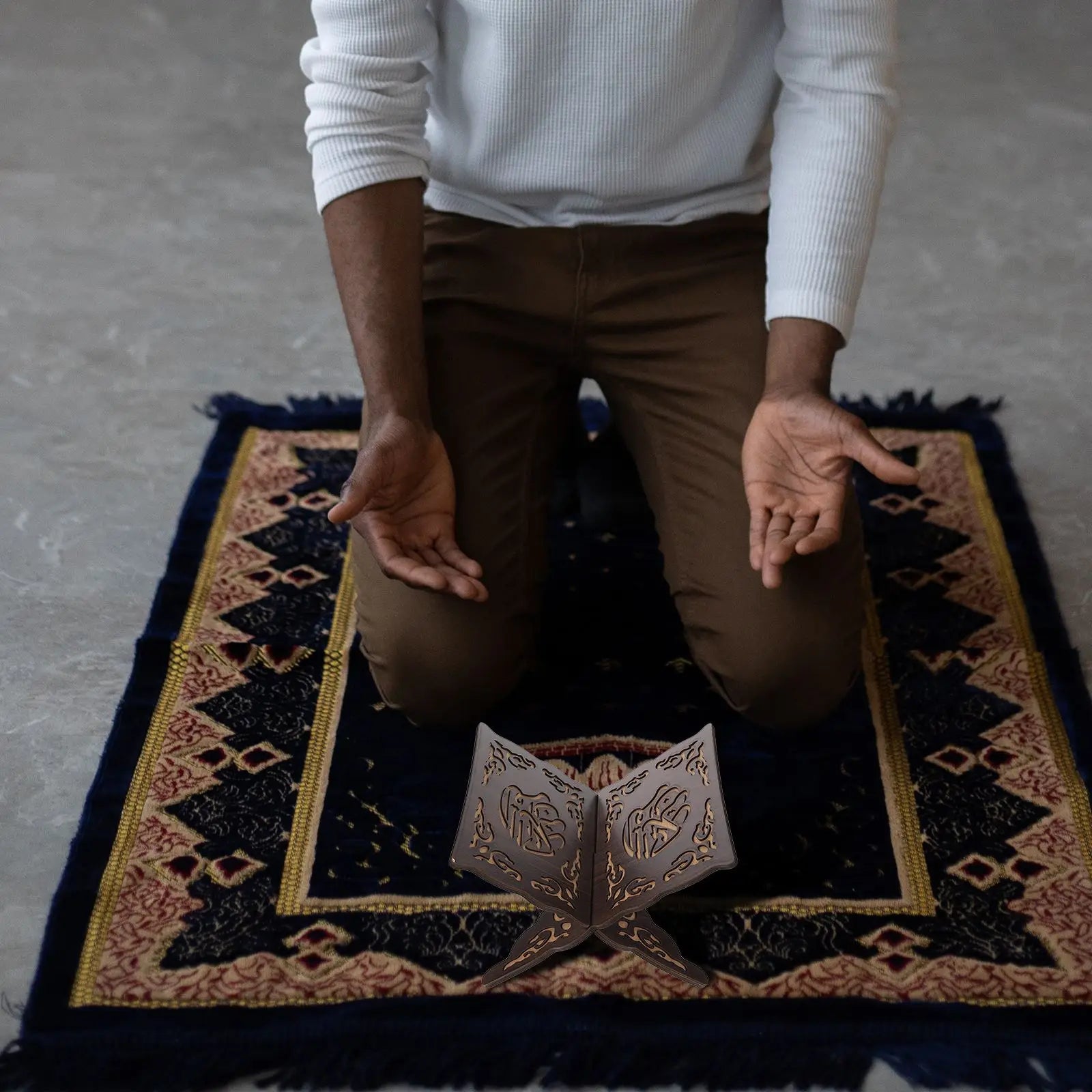 Wooden Quran Folding Stand