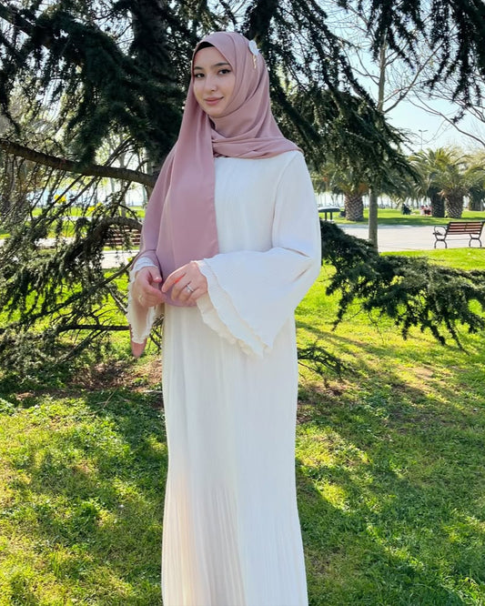 Modest Pleated Abaya: Long Sleeve